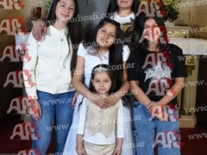 Photography #188281 from Comunión S.V.P. 8-11-25 en Medalla Milagrosa