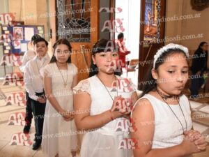 Photography #188295 from Comunión S.V.P. 8-11-25 en Medalla Milagrosa