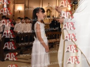 Photography #188427 from Comunión S.V.P. 8-11-25 en Medalla Milagrosa