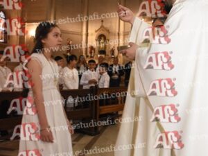 Photography #188462 from Comunión S.V.P. 8-11-25 en Medalla Milagrosa