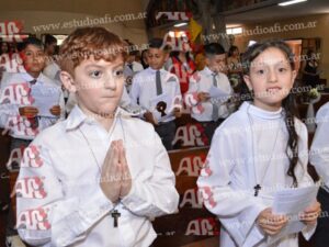 Photography #195397 from Comunión Divina Providencia 5-12-25