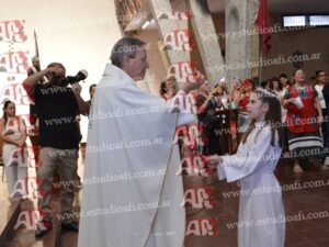 Photography #195523 from Comunión Divina Providencia 5-12-25