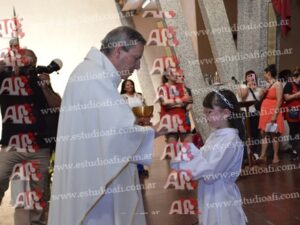 Photography #195575 from Comunión Divina Providencia 5-12-25