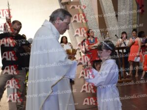 Photography #195576 from Comunión Divina Providencia 5-12-25